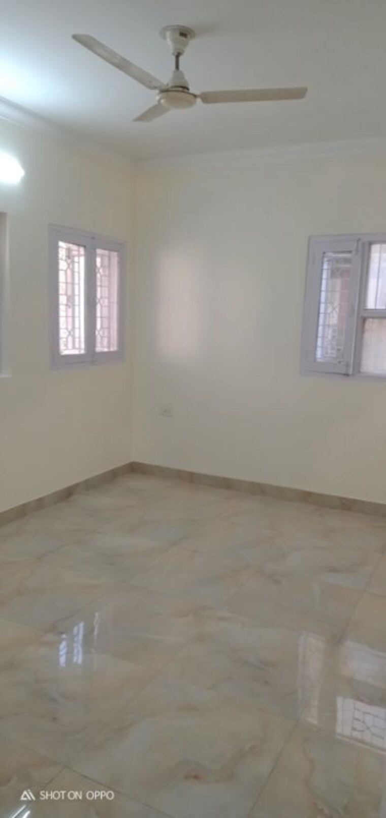 Room, vasant kunj 3 Bedroom 1450 Sq.Ft. Apartment In Vasant Kunj Delhi 9826738