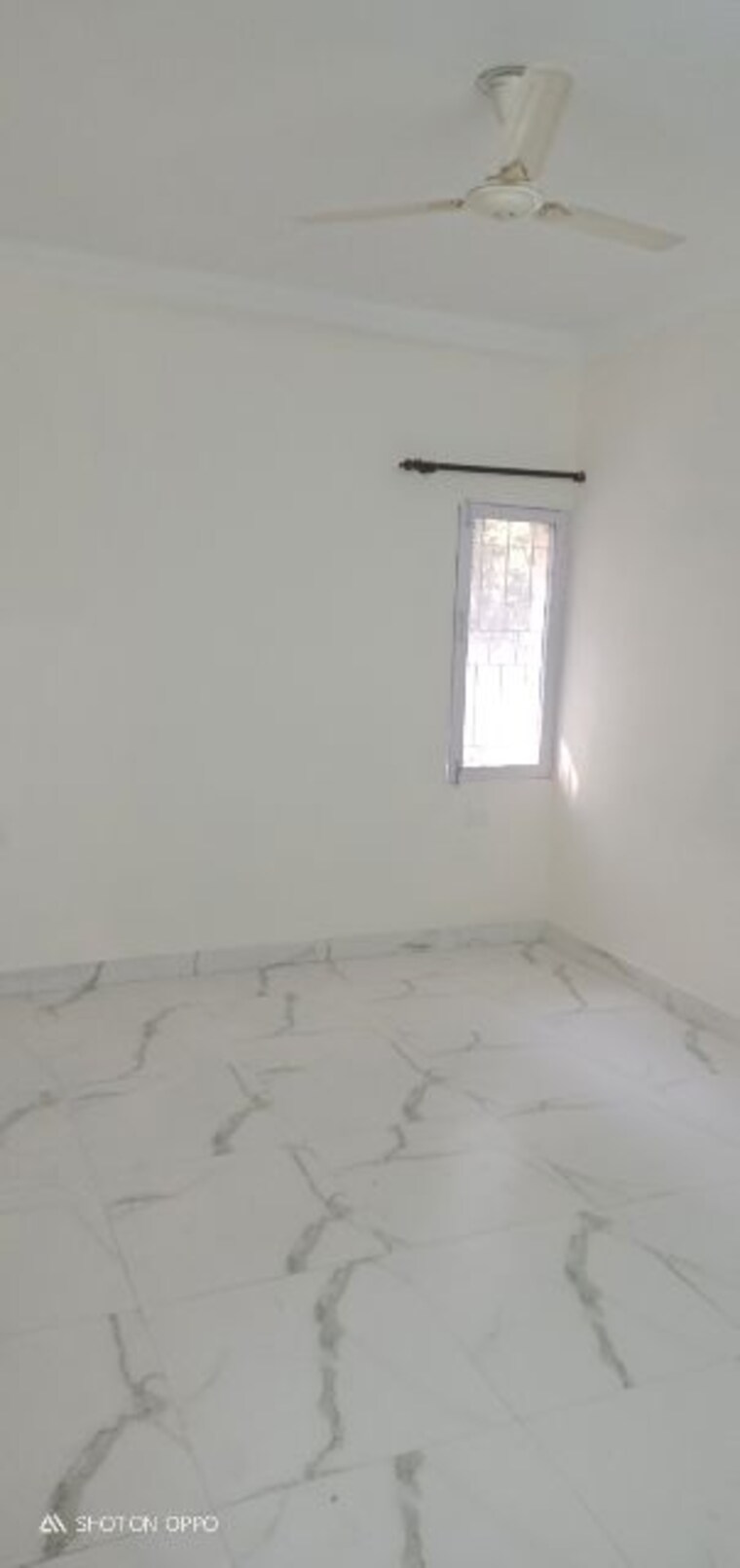 Room, vasant kunj 3 Bedroom 1450 Sq.Ft. Apartment In Vasant Kunj Delhi 9826738