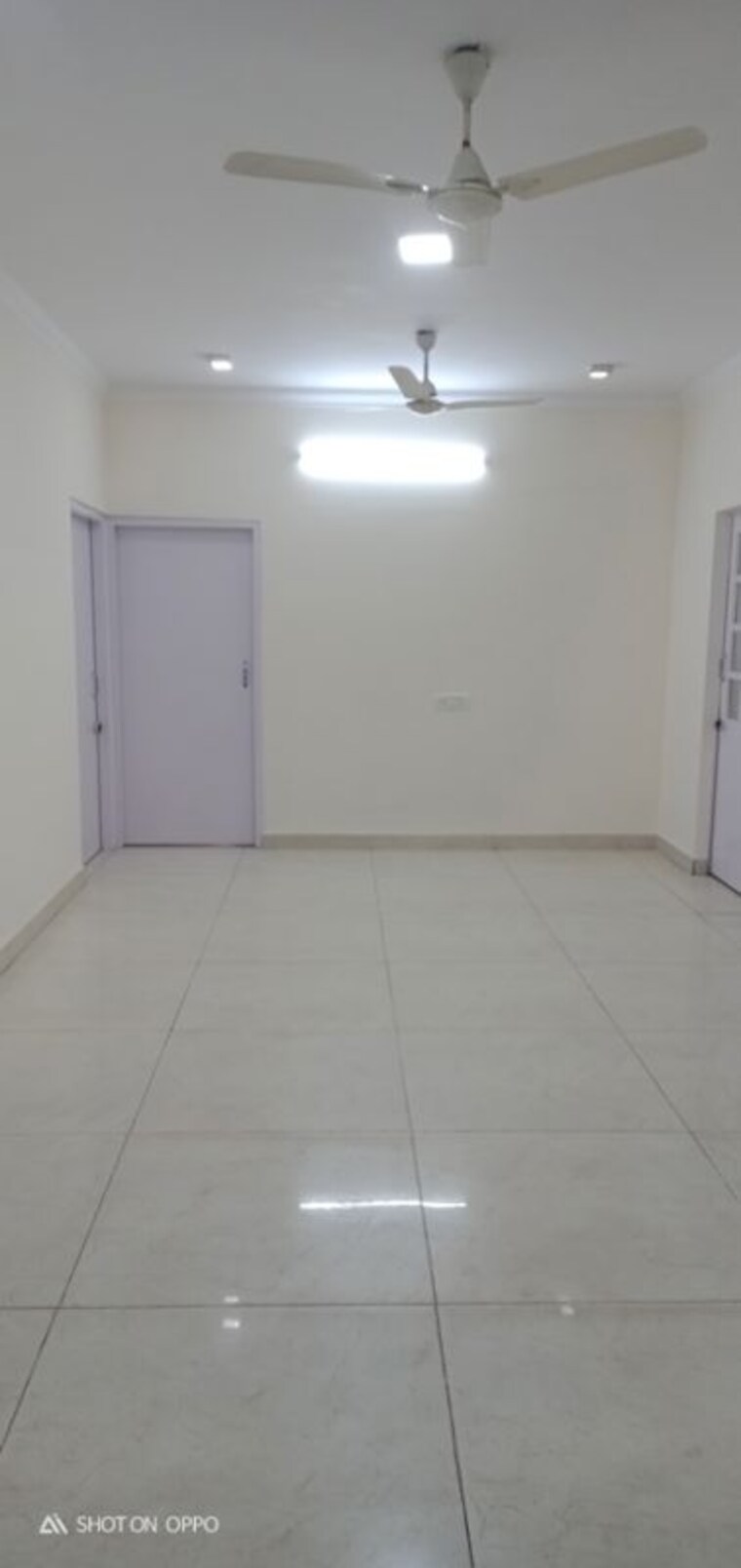 Room, vasant kunj 3 Bedroom 1450 Sq.Ft. Apartment In Vasant Kunj Delhi 9826738