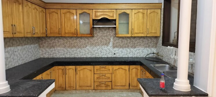 Kitchen, sector 46 6+ Bedroom 200 Sq.Mt. Villa In Sector 46 Noida 9826746