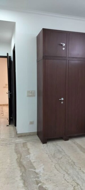 Building Lobby in 6+ BHK Villa at Sector 46 – for Sale