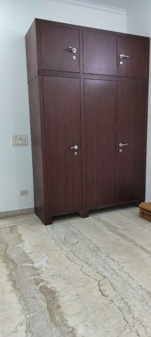 Room in 6+ BHK Villa at Sector 46 – for Sale