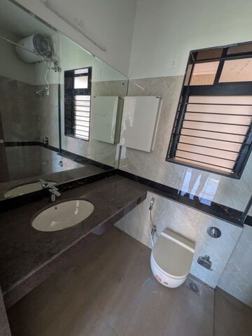 Bathroom in 3 BHK Apartment at Jyoti Sukriti, Goregaon East – for Rent
