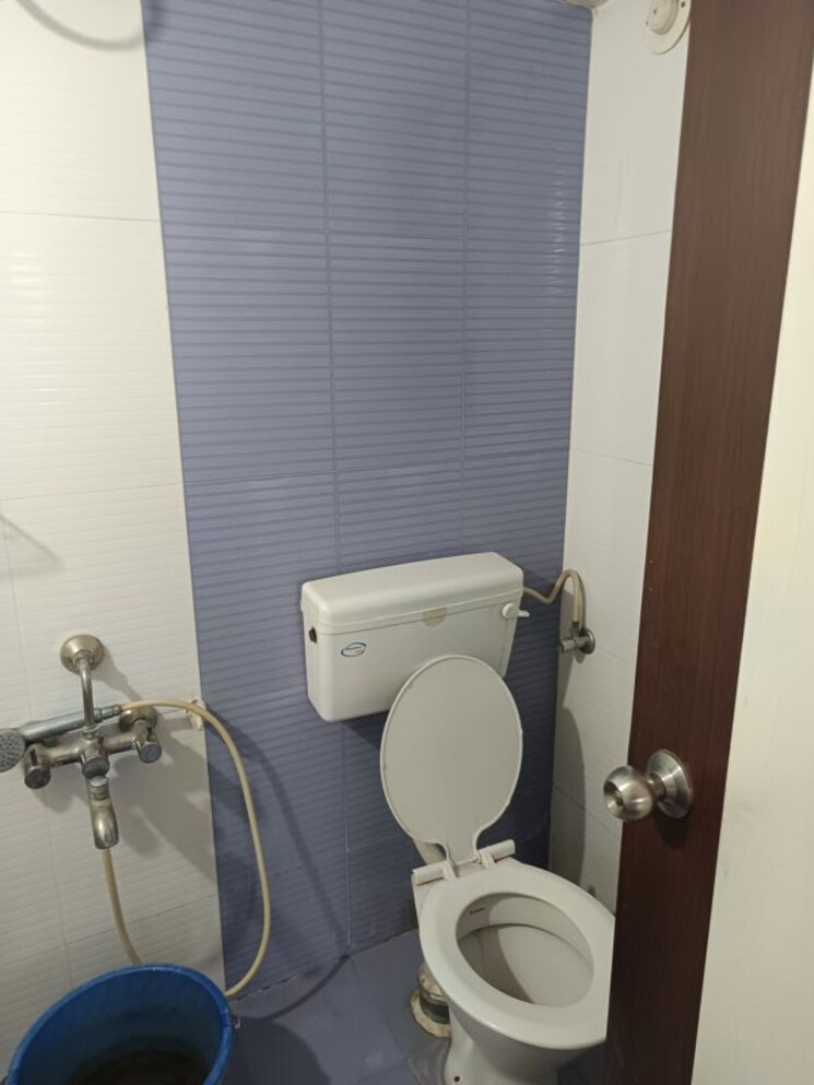 Bathroom, kumar-periwinkle 2 Bedroom 1050 Sq.Ft. Apartment In Kharadi Pune 9826760