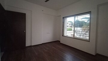 Room in 2 BHK Apartment at Sun City – for Rent