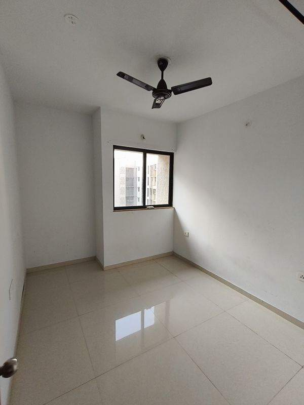 2 BHK 580 Sq.Ft. Apartment in Lodha Palava Fontana C To H