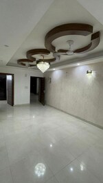 4 BHK + Pooja Room,Servant Room,Study Room,Extra Room 285 Sq.Yd. Builder Floor in Green Fields Colony