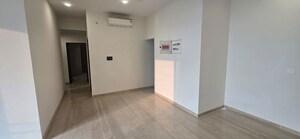 Room in 3.5 BHK Apartment at Prestige Jasdan Classic, Mahalaxmi – for Rent