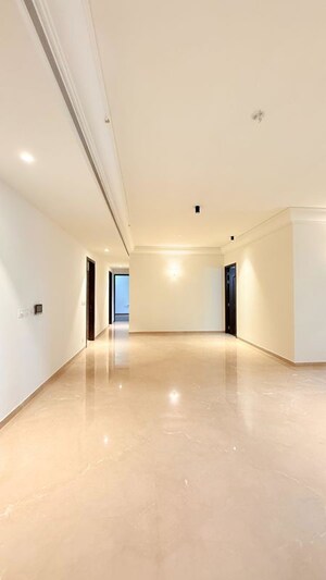 Room in 4 BHK Apartment at Prestige Leela Residency, Kodihalli – for Rent