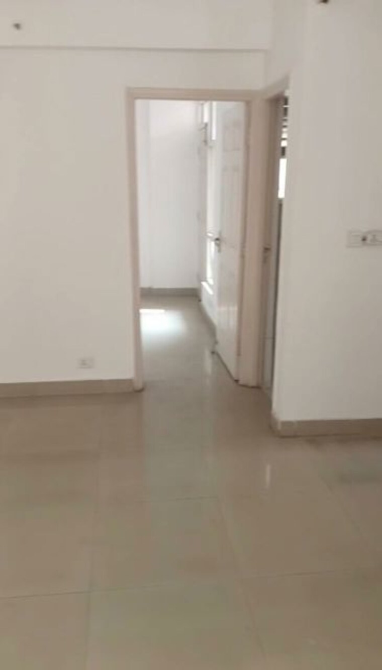 Room, supertech-cape-town 2 Bedroom 930 Sq.Ft. Apartment In Sector 74 Noida 9460057