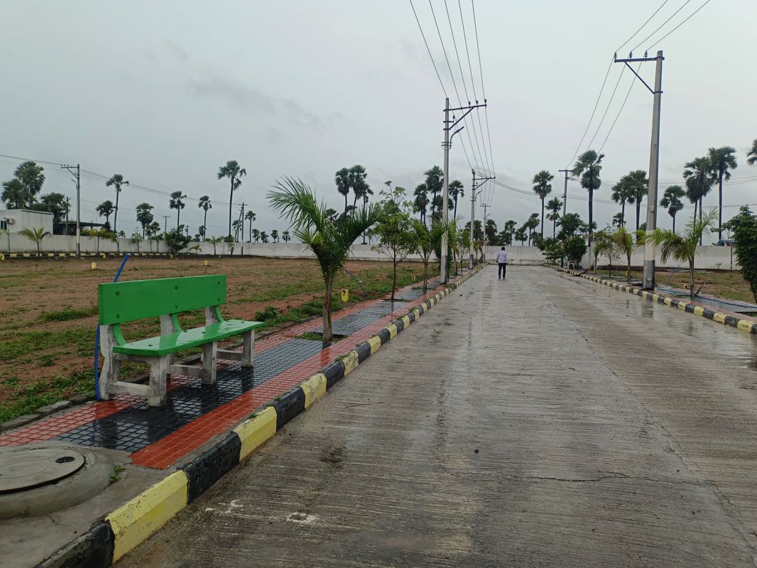 Plot For Sale in Tukkuguda