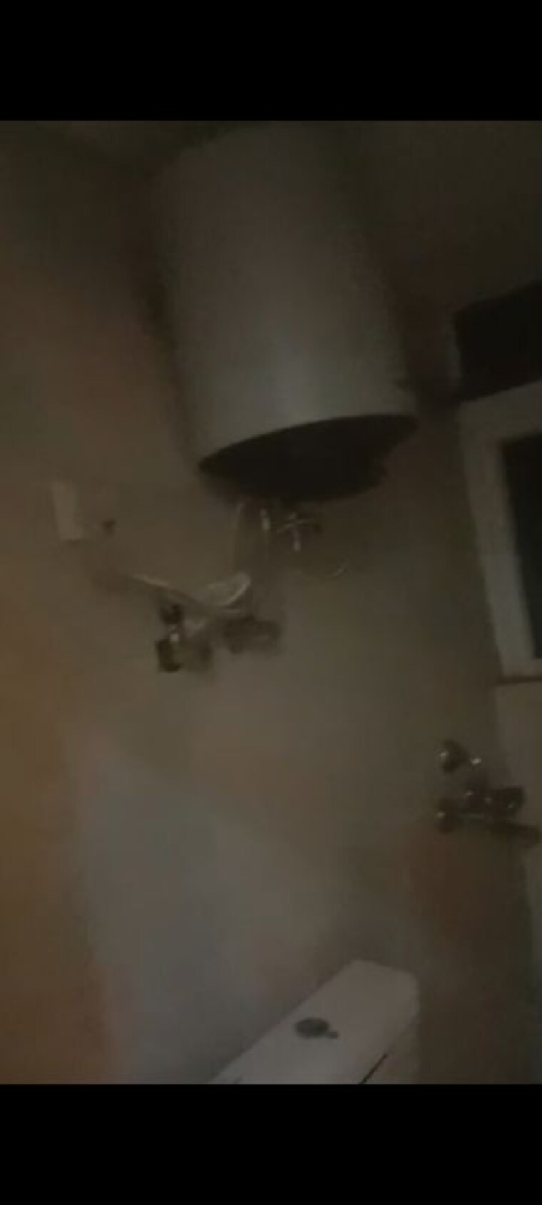 Bathroom, signature-the-serenas 2 Bedroom 724 Sq.Ft. Apartment In Sohna Sector 36 Gurgaon 9826868