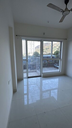 Room in 3 BHK Apartment at Godrej Hillside 2, Mahalunge – for Rent