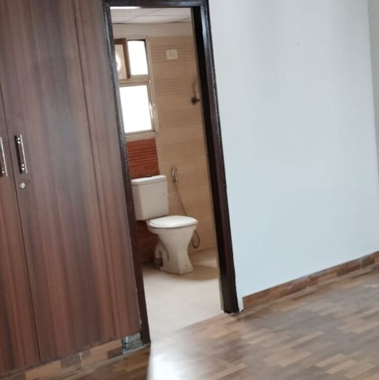 Room, apex-athena 3 Bedroom 1895 Sq.Ft. Apartment In Sector 75 Noida 9826872