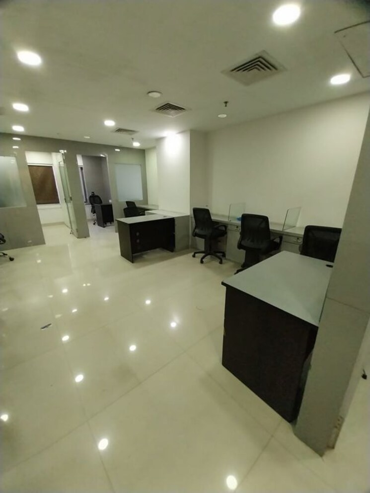 Team Area, new town Commercial Office Space 1042 Sq.Ft. In New Town Kolkata 9826875