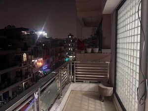 Balcony in 2 BHK Builder Floor at Sector 46 – for Rent