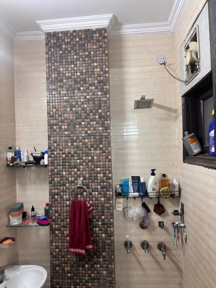 Bathroom, sector 46 2 Bedroom 1299 Sq.Ft. Builder Floor In Sector 46 Gurgaon 9826898