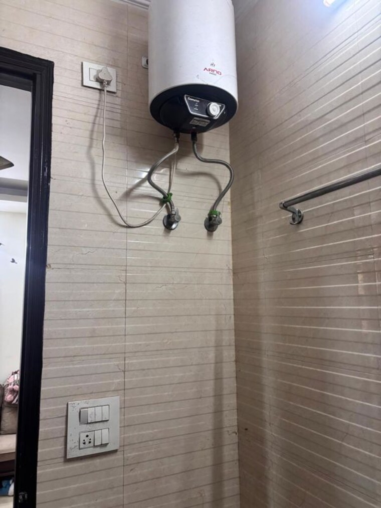 Master Bedroom, sector 46 2 Bedroom 1299 Sq.Ft. Builder Floor In Sector 46 Gurgaon 9826898