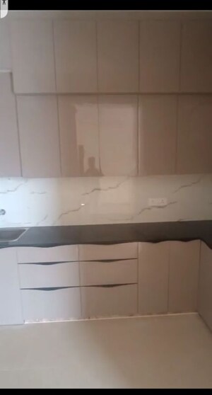 Bathroom in 3.5 BHK Apartment at Omaxe Waterscapes, Gomti Nagar – for Rent