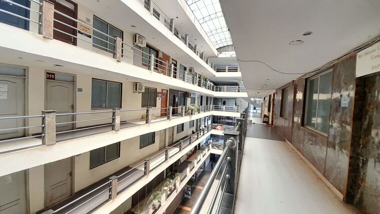 Balcony, tikrapara Commercial Office Space 400 Sq.Ft. In Tikrapara Raipur 9824289