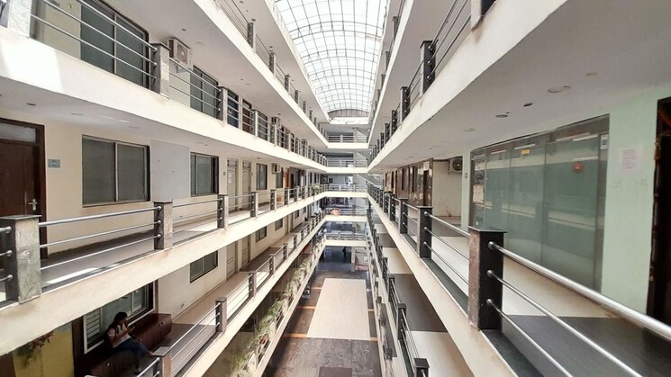 Balcony, tikrapara Commercial Office Space 400 Sq.Ft. In Tikrapara Raipur 9824289