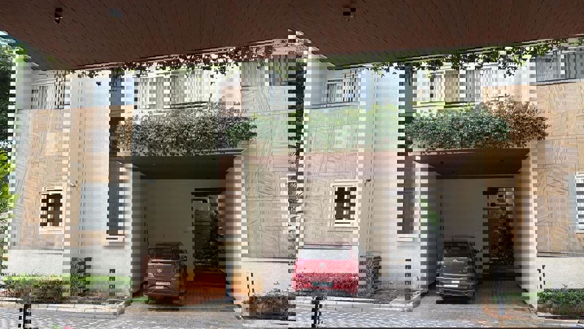 4 BHK + Pooja Room 3250 Sq.Ft. Villa in MIMS Northdale