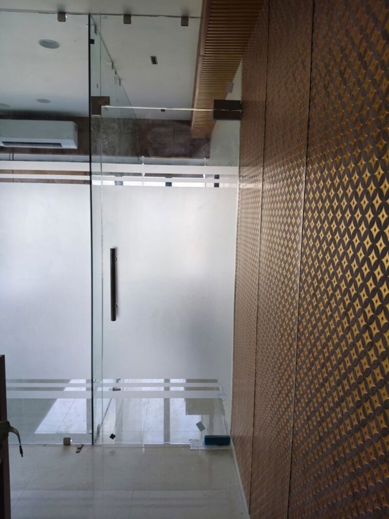 Bathroom, savaliya-krish-cubical Commercial Office Space 921 Sq.Ft. In Thaltej Ahmedabad 9826911