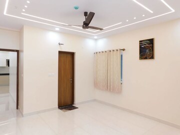 Room in 4 BHK Apartment at Prestige Beverly Hills, Kokapet – for Rent
