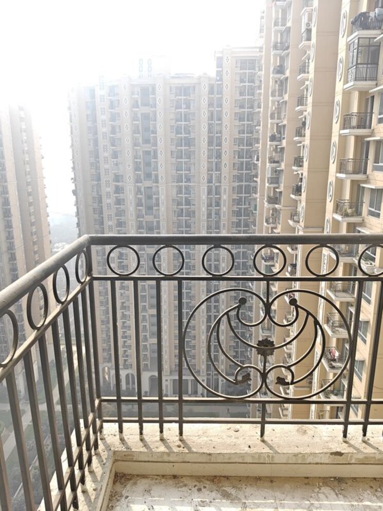 Balcony, prateek-grand-city 2 Bedroom 970 Sq.Ft. Apartment In Siddharth Vihar Ghaziabad 9826938