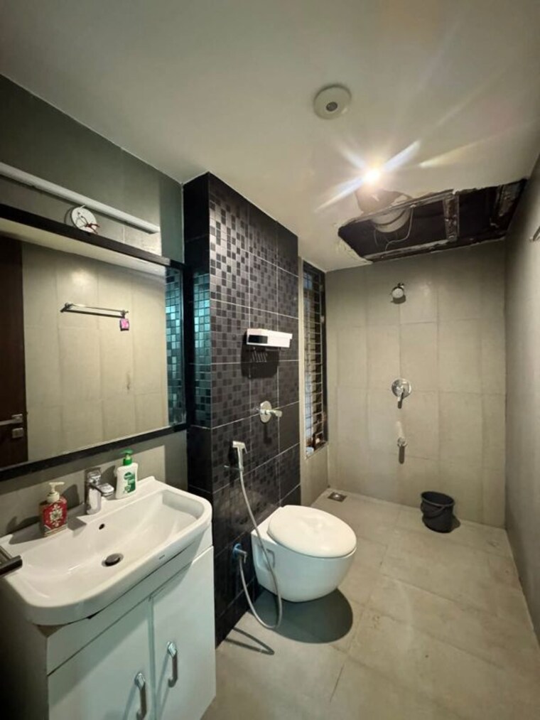 Master Bedroom, lodha-splendora 2 Bedroom 771 Sq.Ft. Apartment In Ghodbunder Road Thane 9826949