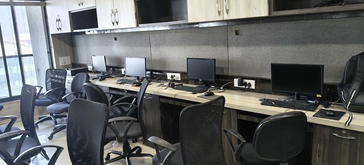 Team Area, real-tech-park Commercial Office Space 1200 Sq.Ft. In Vashi Sector 30a Navi Mumbai 9826957