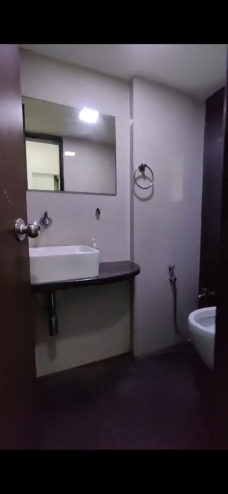 Washroom, khar west Commercial Office Space 600 Sq.Ft. In Khar West Mumbai 9826961