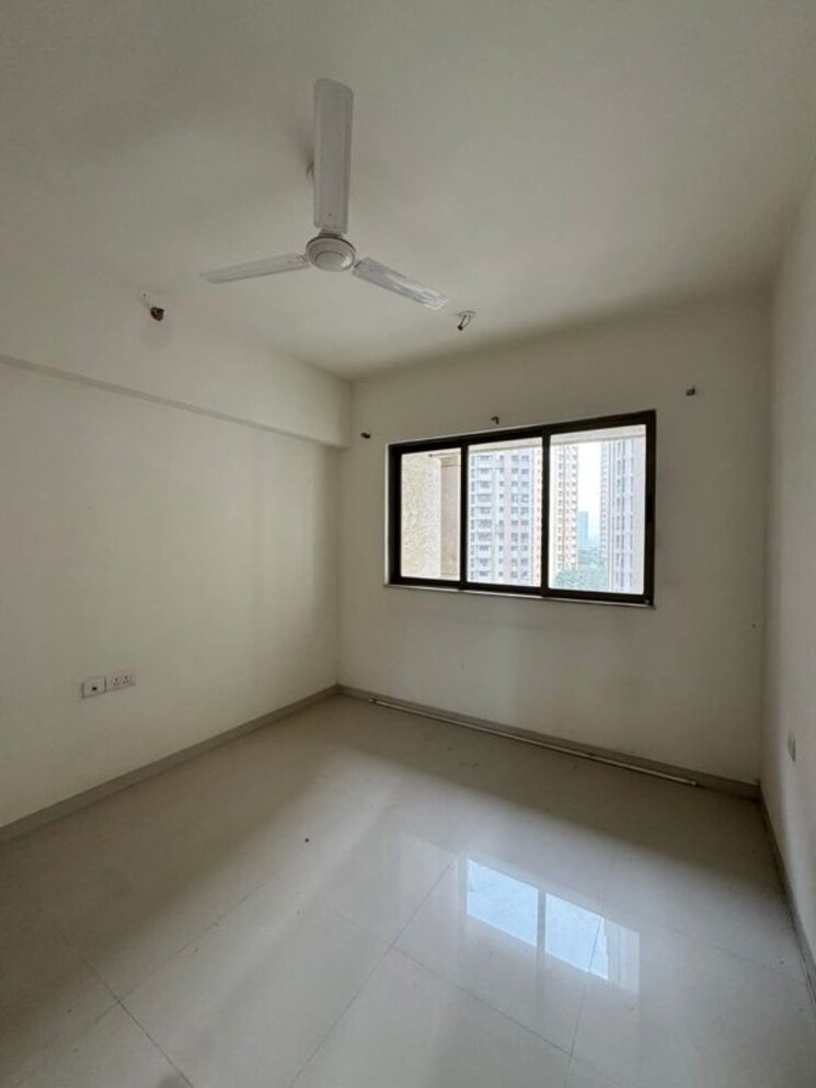 Room, lodha-splendora 2 Bedroom 771 Sq.Ft. Apartment In Ghodbunder Road Thane 9826971