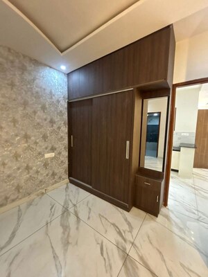 Room in 3 BHK Independent House at Sector 127 – for Sale