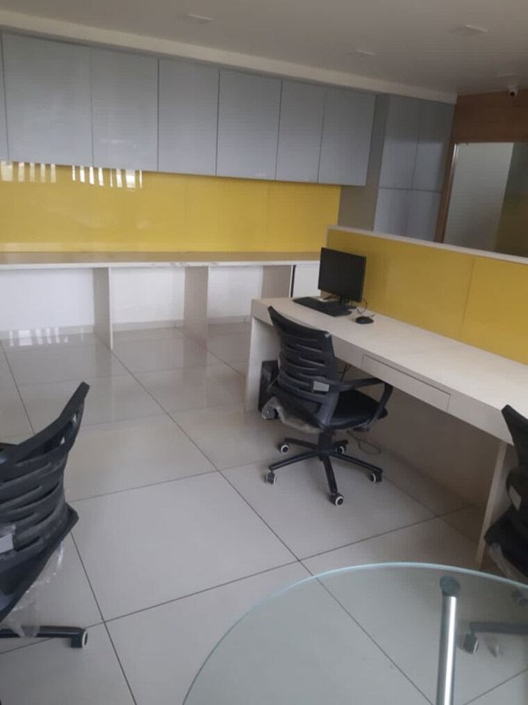 Team Area, avirat-silver-radiance-one Commercial Office Space 1930 Sq.Ft. In Thaltej Ahmedabad 9826944