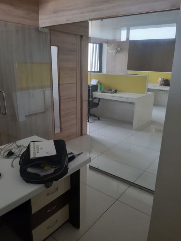 Team Area, avirat-silver-radiance-one Commercial Office Space 1930 Sq.Ft. In Thaltej Ahmedabad 9826944