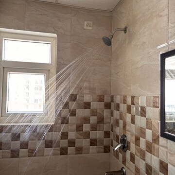 Bathroom in 3.5 BHK Apartment at Sunshine Helios, Sector 78 – for Rent