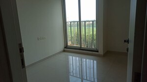 Room in 2 BHK Apartment at Rustomjee Urbania Azziano, Thane West – for Rent