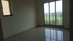 2 BHK Apartment For Rent in Rustomjee Urbania Azziano, Thane West