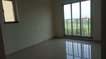 2 BHK Apartment For Rent in Rustomjee Urbania Azziano, Thane West