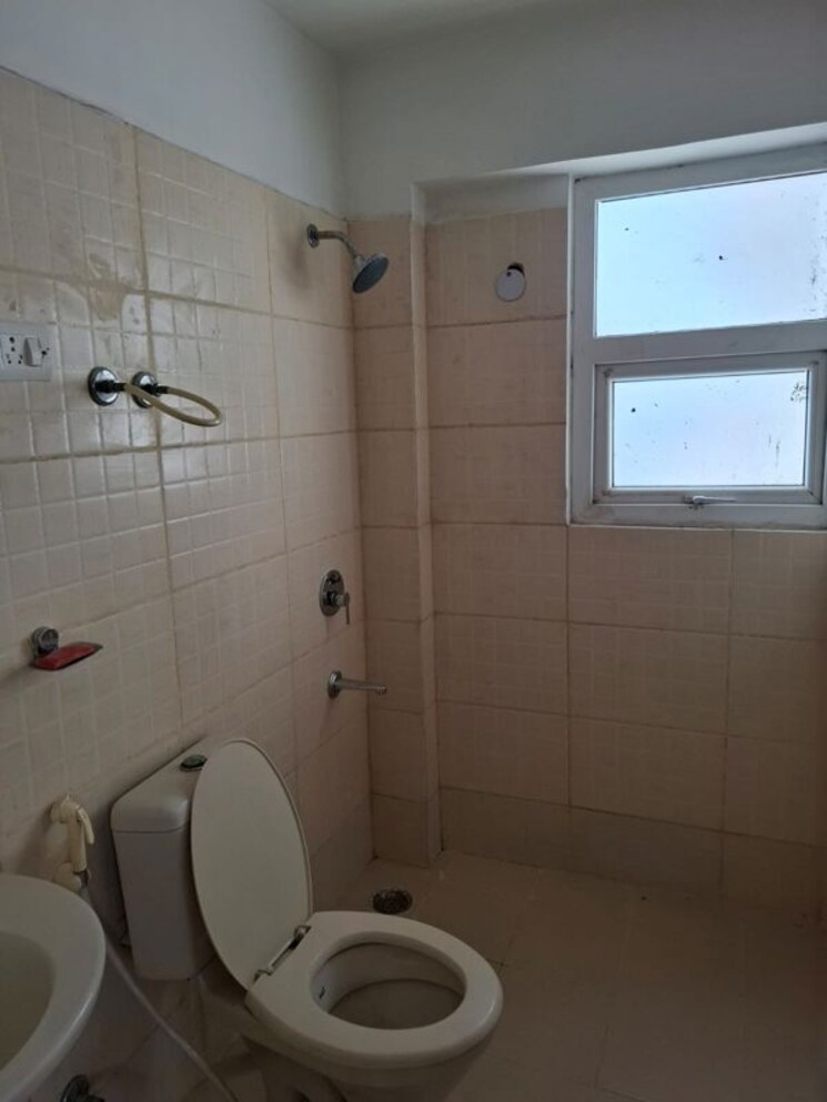 Bathroom, tulip-petals 3 Bedroom 1550 Sq.Ft. Apartment In Sector 89 Gurgaon 9827020