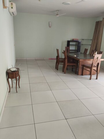 2 BHK Apartment For Sale in Jaypee Greens Star Court, Jaypee Greens