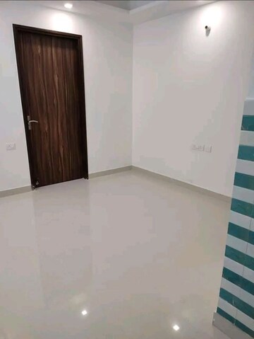 1 BHK Builder Floor For Rent in Chattarpur