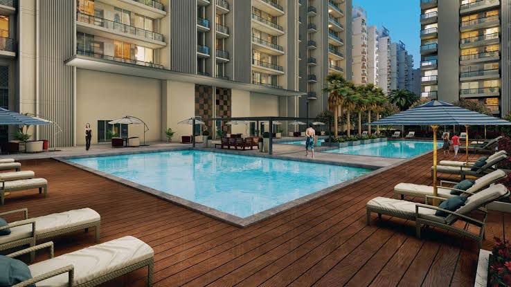 3 BHK + Servant Room Apartment For Sale in Suncity Platinum Towers