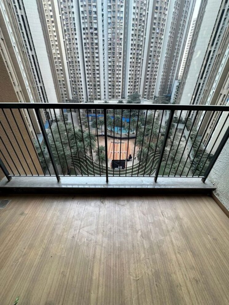 Balcony, lodha-splendora 2 Bedroom 701 Sq.Ft. Apartment In Ghodbunder Road Thane 9827051