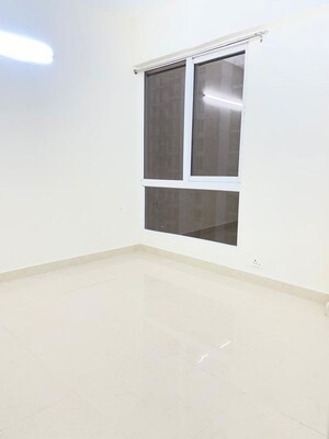 Room in 2 BHK Apartment at Signature The Millennia 2, Sector 37d – for Rent