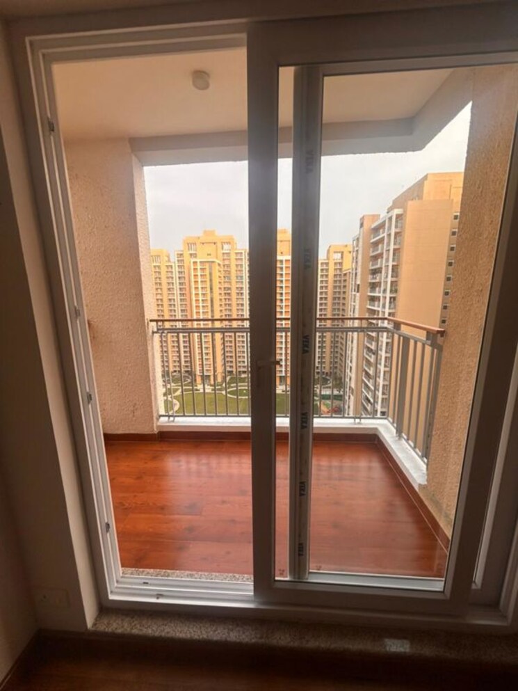 Living Room, rishita-manhattan 3 Bedroom 886 Sq.Ft. Apartment In Gomti Nagar Lucknow 9827101