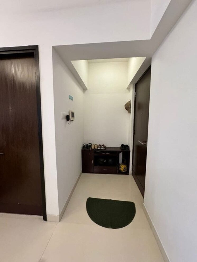 undefined, lodha-splendora 2.5 Bedroom 838 Sq.Ft. Apartment In Ghodbunder Road Thane 9827117