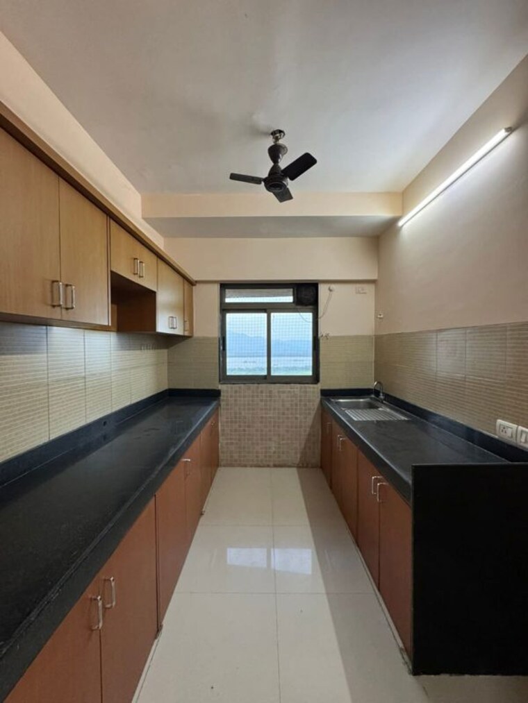 Kitchen, lodha-splendora 3 Bedroom 953 Sq.Ft. Apartment In Ghodbunder Road Thane 9827148