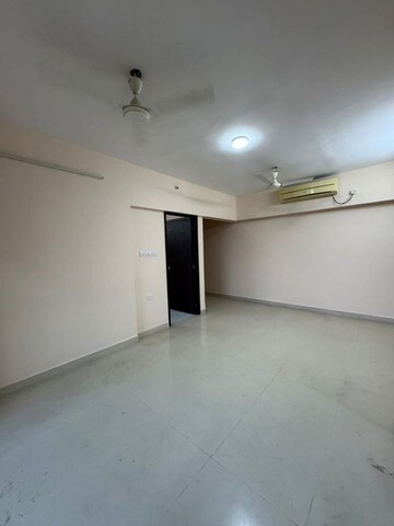 Room in 3 BHK Apartment at Lodha Splendora, Ghodbunder Road – for Rent